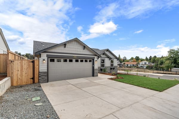 3018 Sky Lakes Dr, Medford, OR 97504, USA