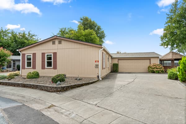 555 Freeman Rd, Central Point, OR 97502, USA
