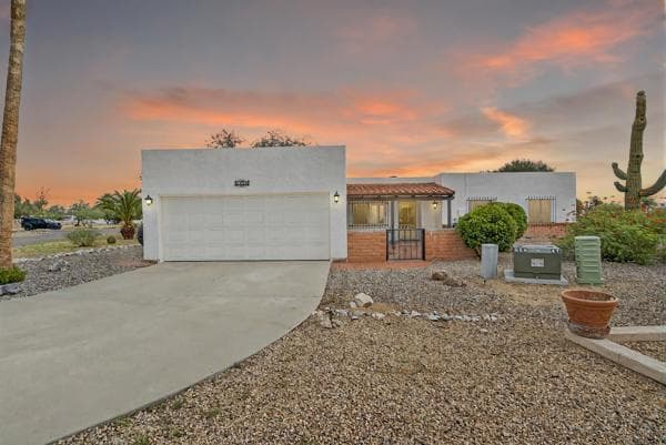 1560 N Paseo Del Cervato, Green Valley, AZ 85614, USA